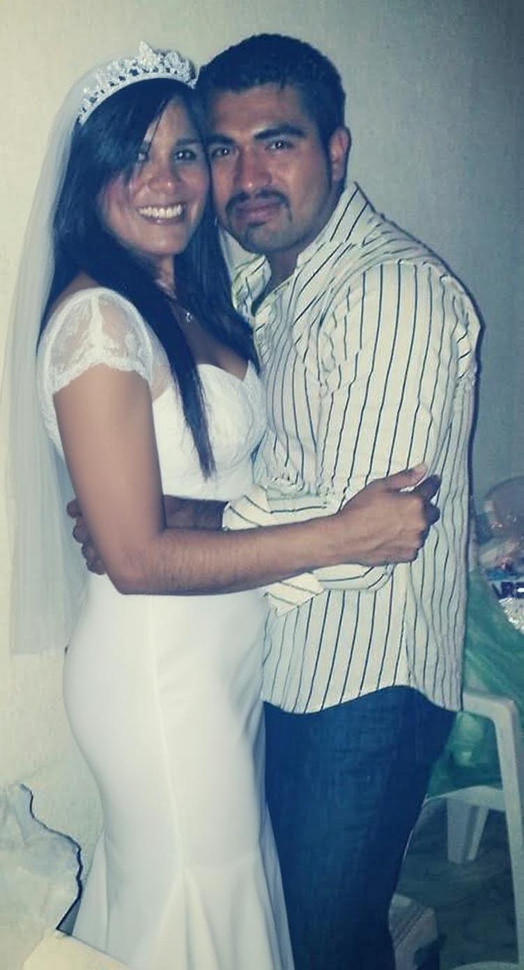 vestido-de-novia-blanco-y-traje-y-n0szne8385