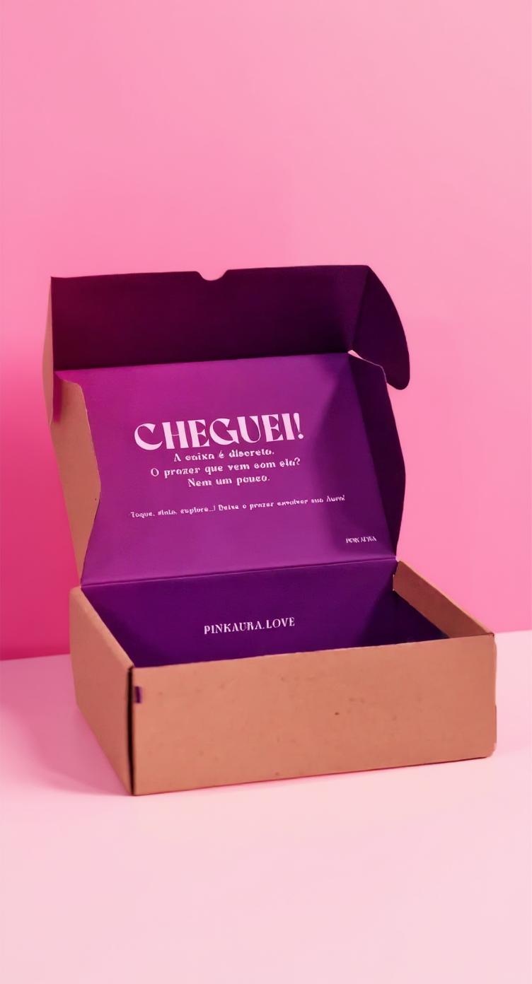 place-the-product-box-in-a-pink-gradient-usb3bpk03