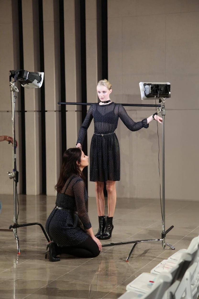 remove-the-man-and-stand-in-front-of-the-model-in-cbtnucifoz