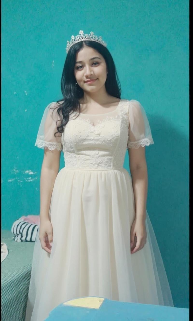 vestirla-con-un-hermoso-vestido-de-15-1qfifva1uh