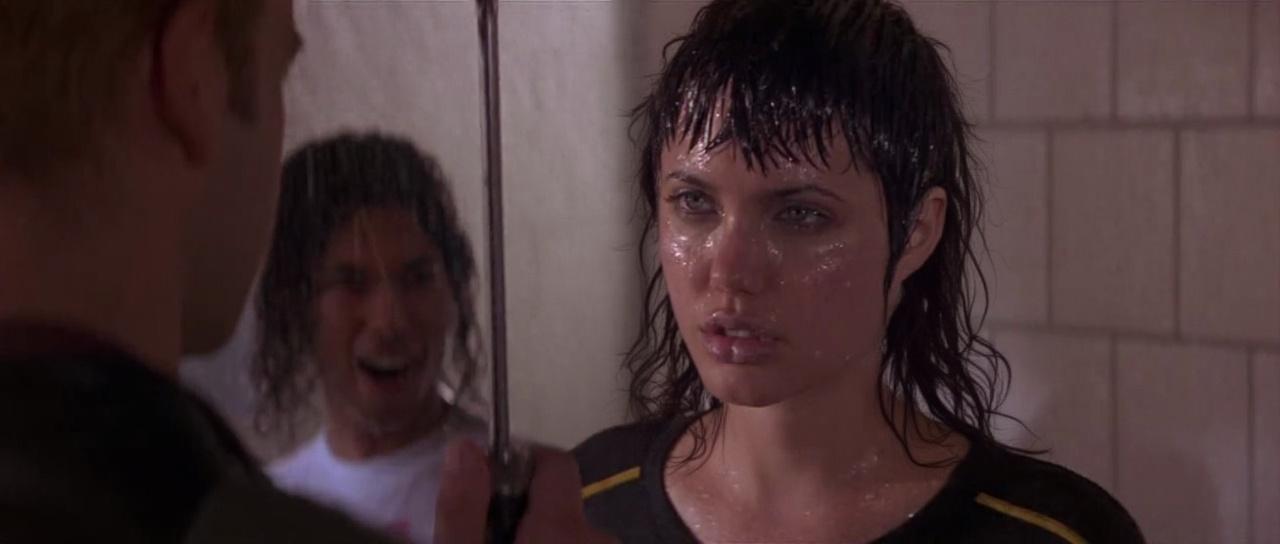 beautiful-girl-with-wet-hair-looking-xqftm4k0yl