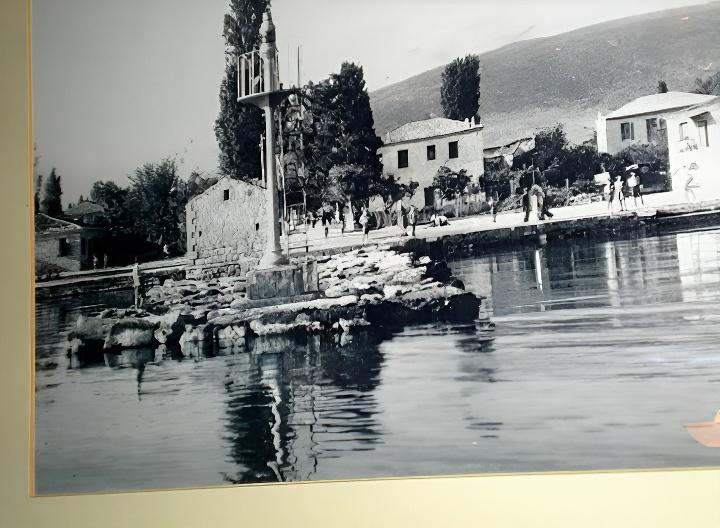 restore-this-photo-1-9hxwvzn9f3