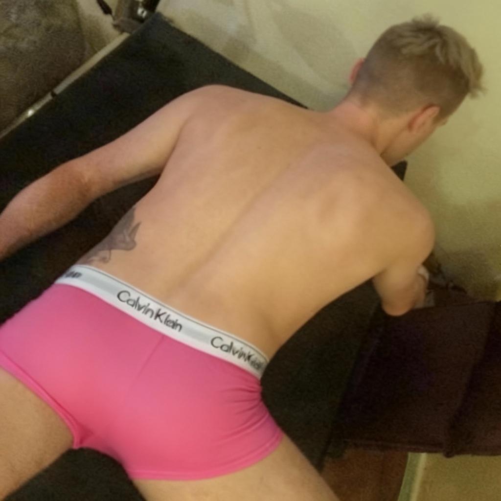 show-the-backsite-from-the-man-in-shorts-es407zo12x