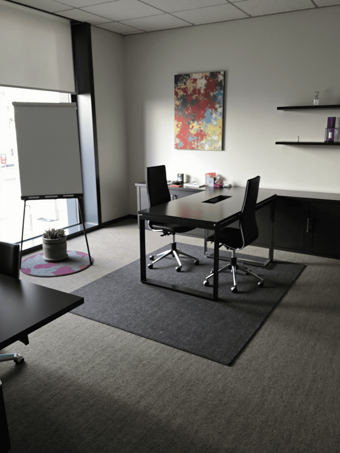 remove-all-furniture-from-the-image-la1xqje048
