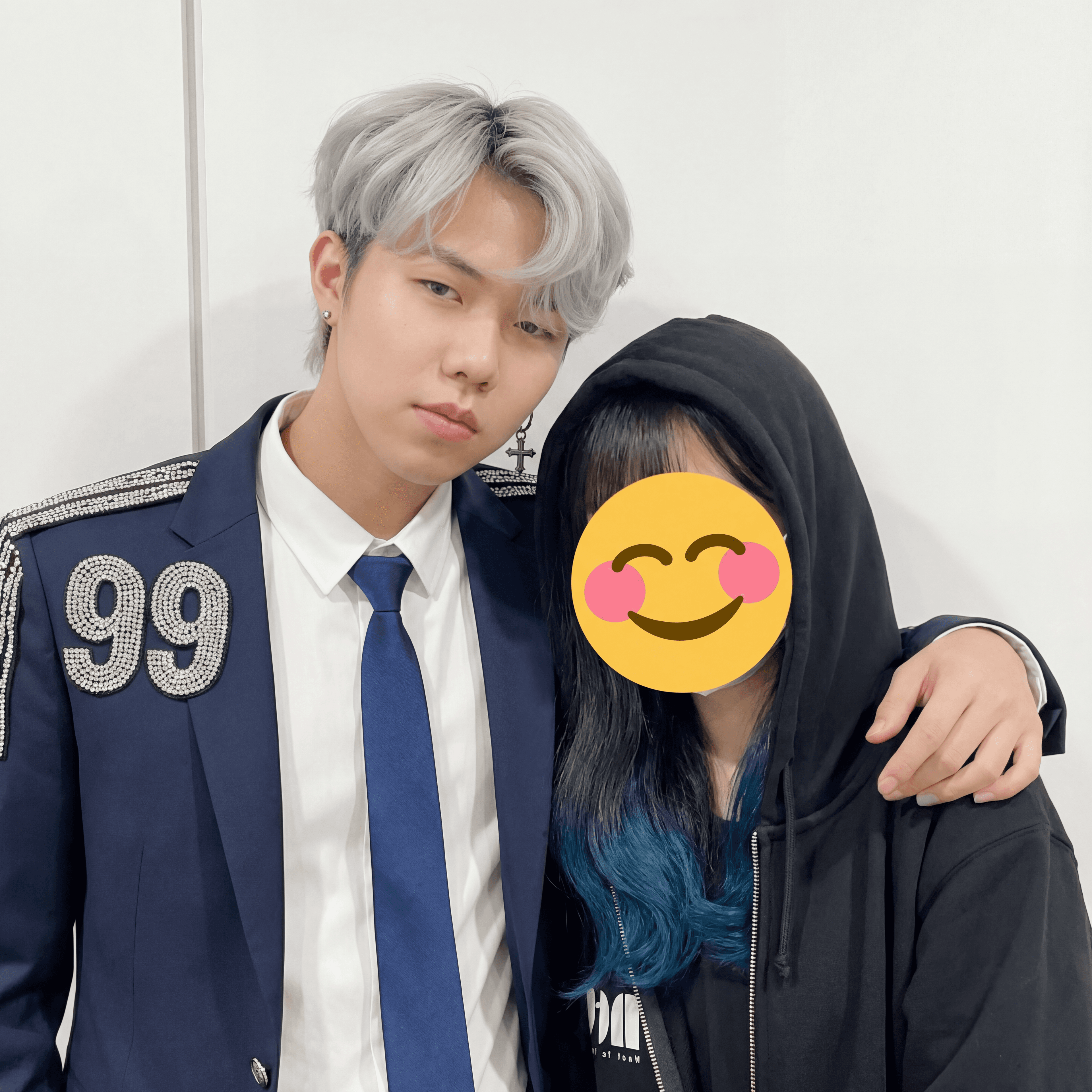 add-man-kpop-idol-on-left-sidewith-light-gray-8d6ijzvuzs