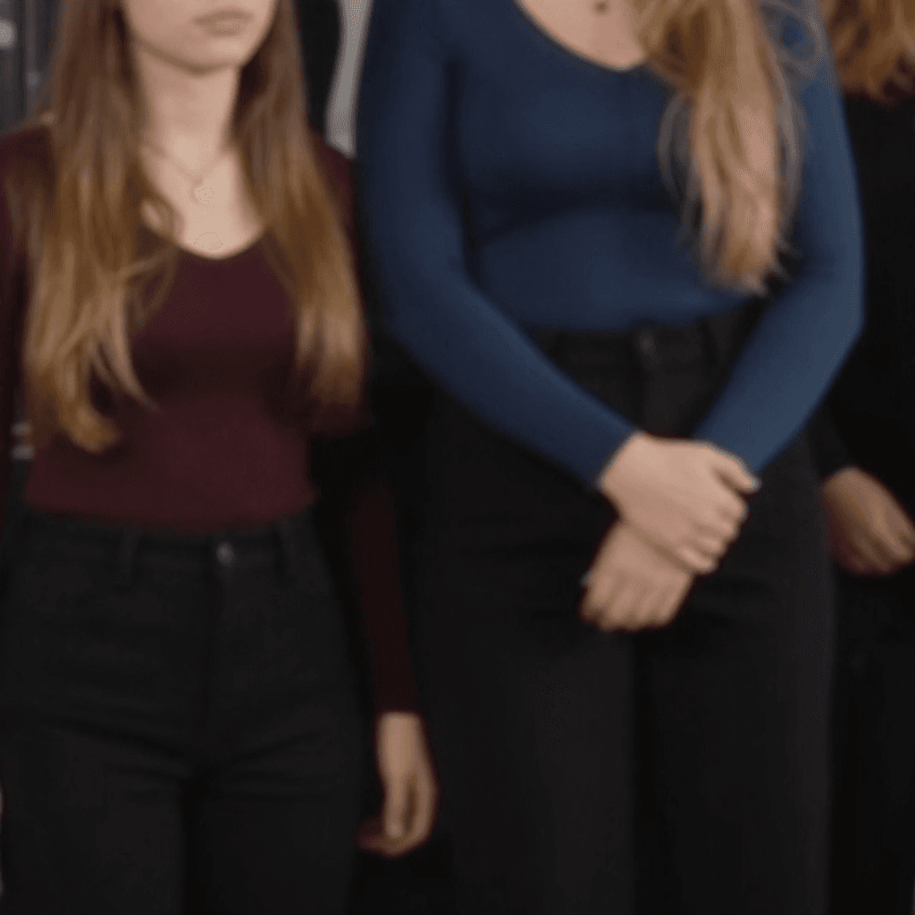 strip-them-in-your-bra-oltn2szqfb