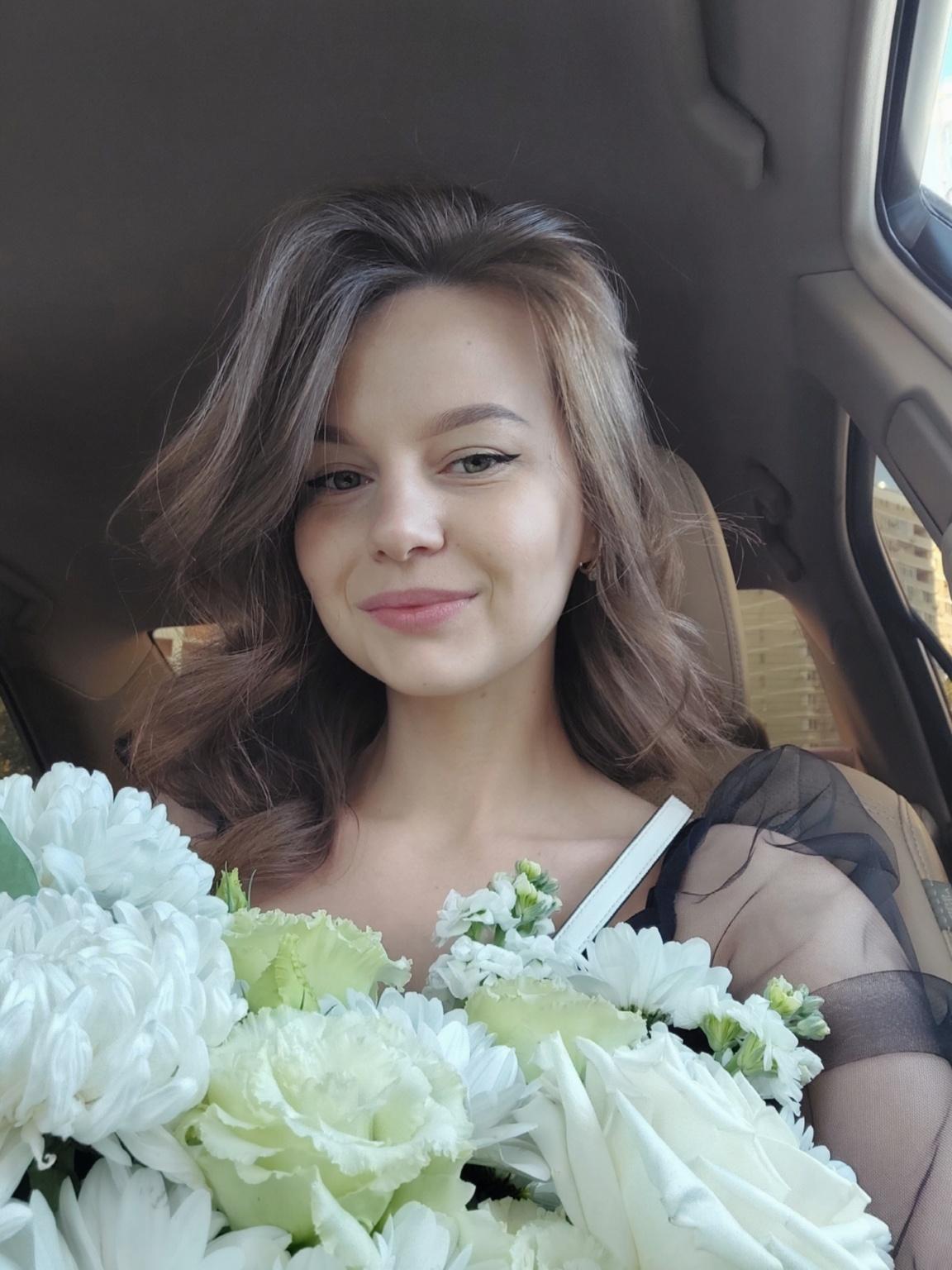 pokazyvaet-yazyk-ckpw5ju0xy