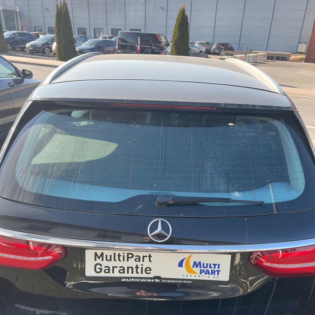 fuge-einen-kleinen-sprung-ins-glas-hinzu-uauah58usu