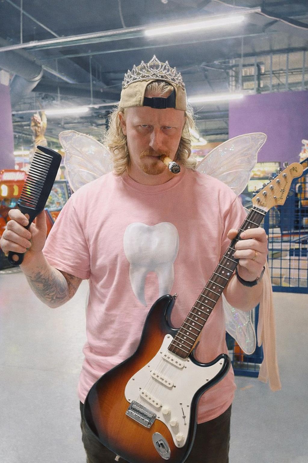 edit-this-photo-of-a-guy-change-his-black-t-shirt-8noy62mu4s