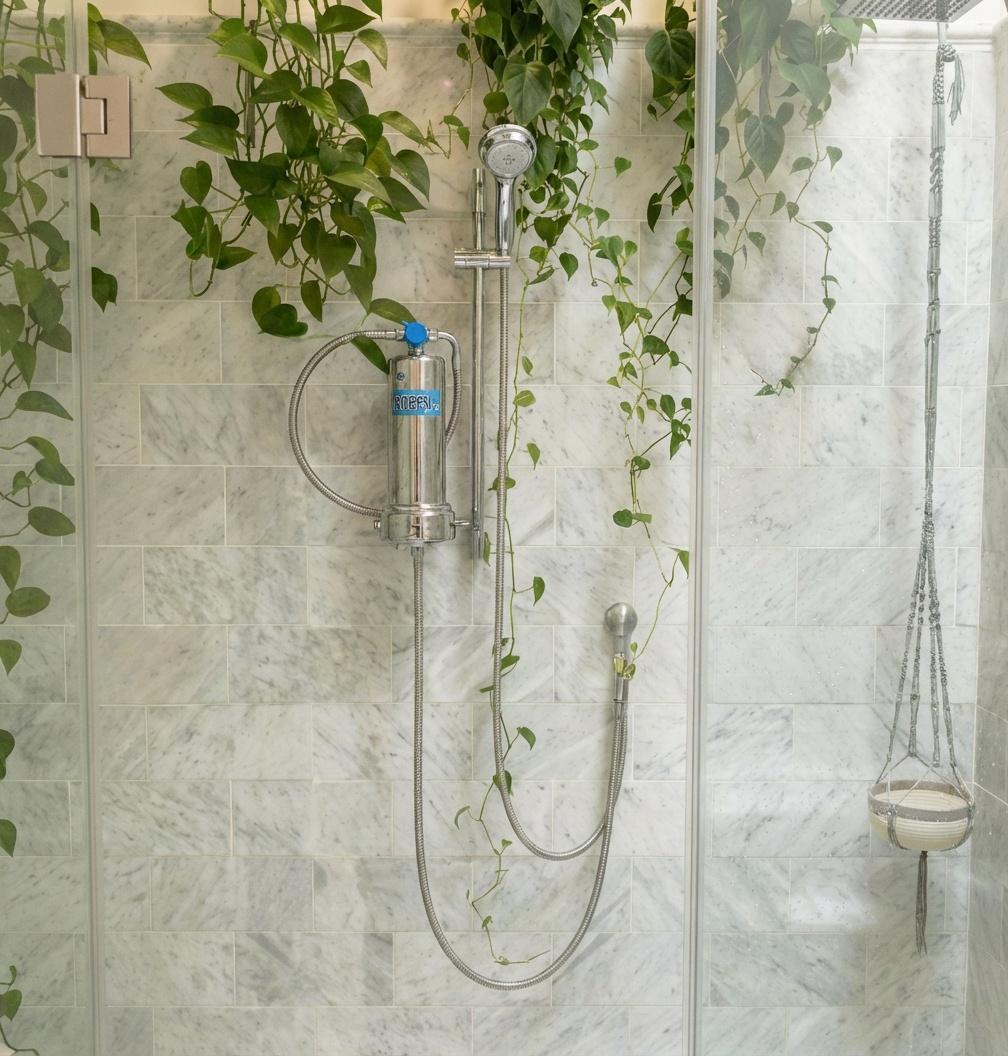 using-image-one-as-the-base-image-product-place-hgieb3d5n3