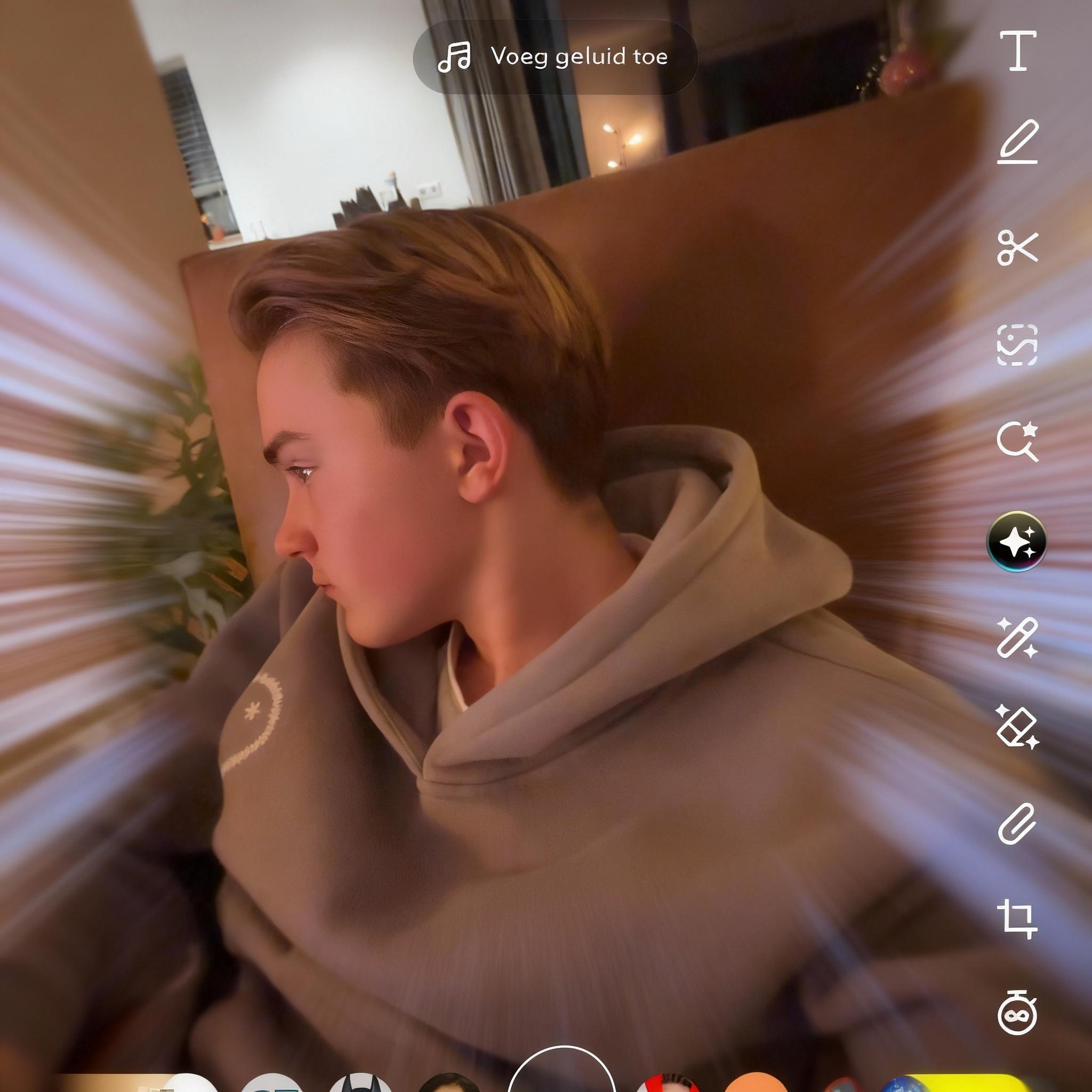 the-same-photo-just-with-a-burst-fade-uvgaepcec4