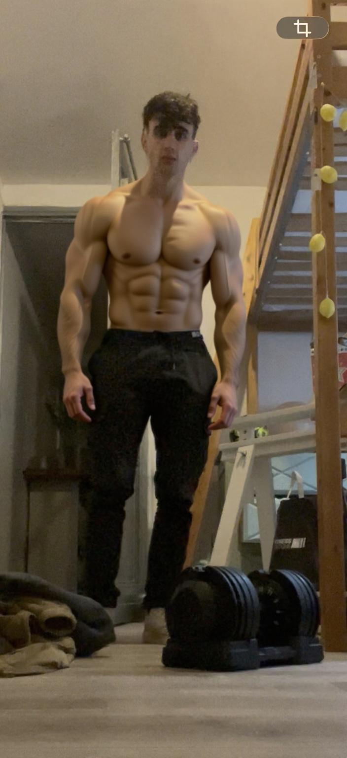 more-muscle-but-realistic-not-too-muscles-please-aub1znkbpb