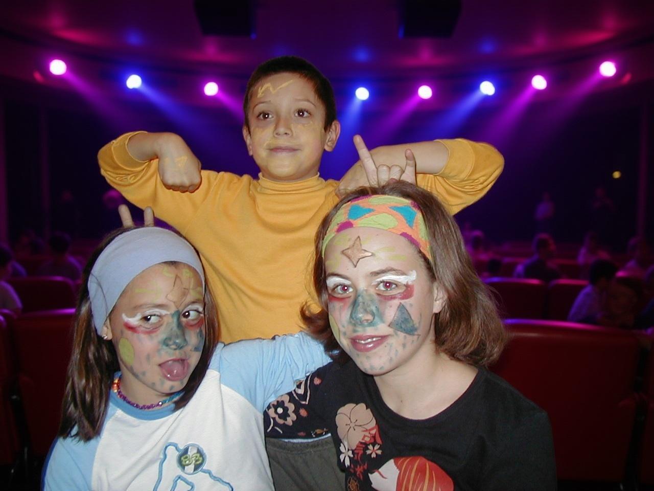 besandose-en-el-circo-3rx1390kkv