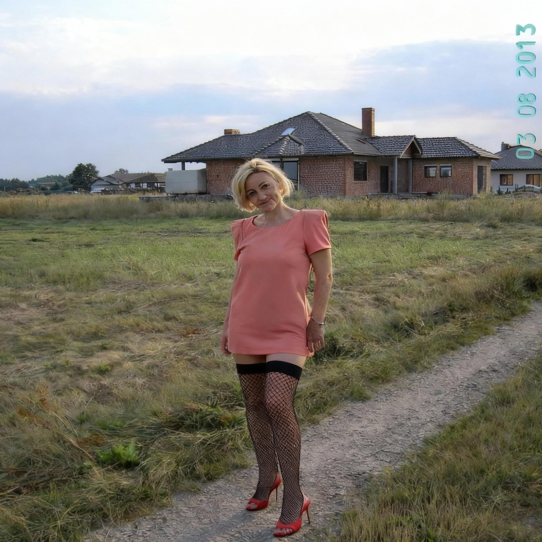 shorten-this-womans-stockings-so-they-are-just-a-cnnfrzawf3