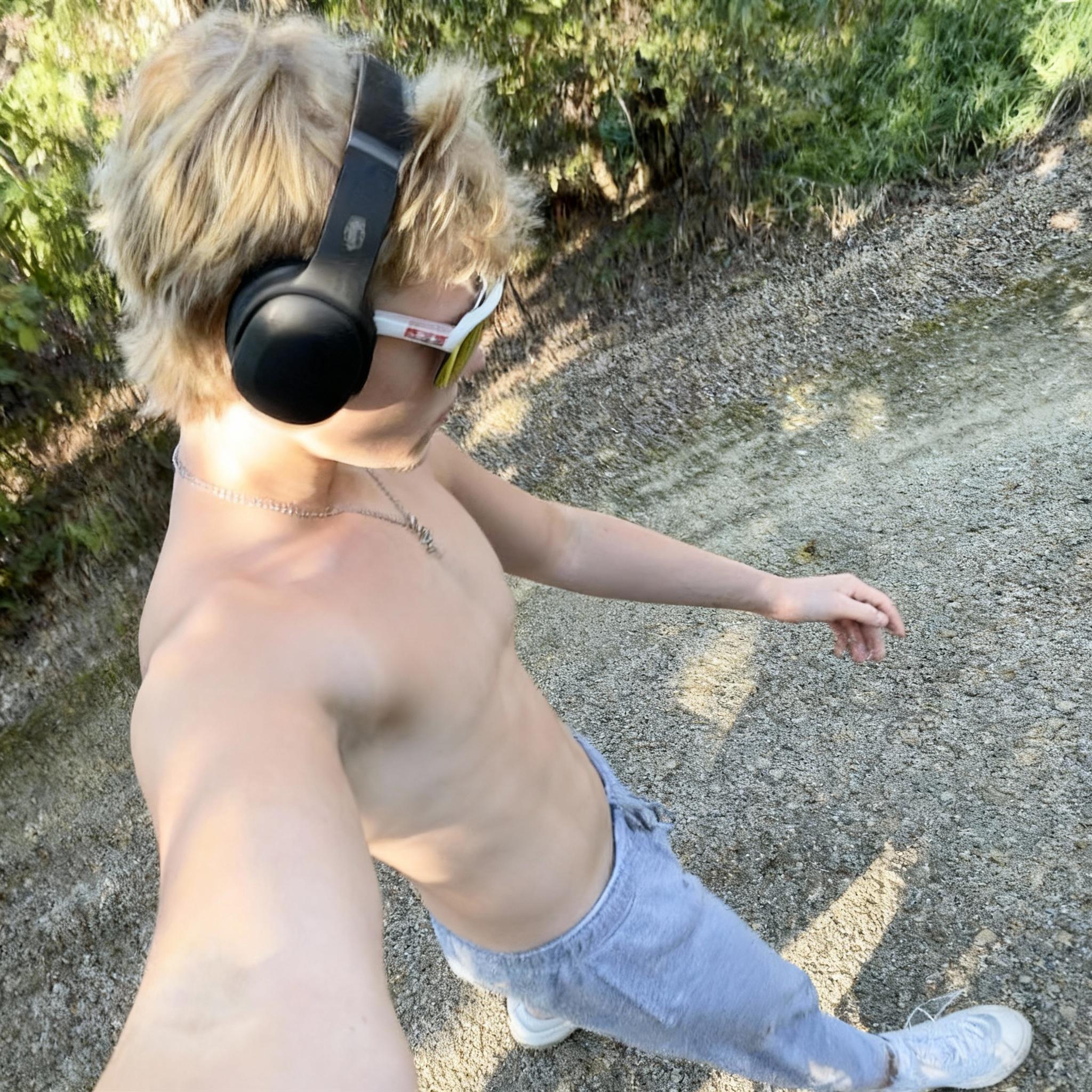 remove-his-clothes-k77ggsw1u8