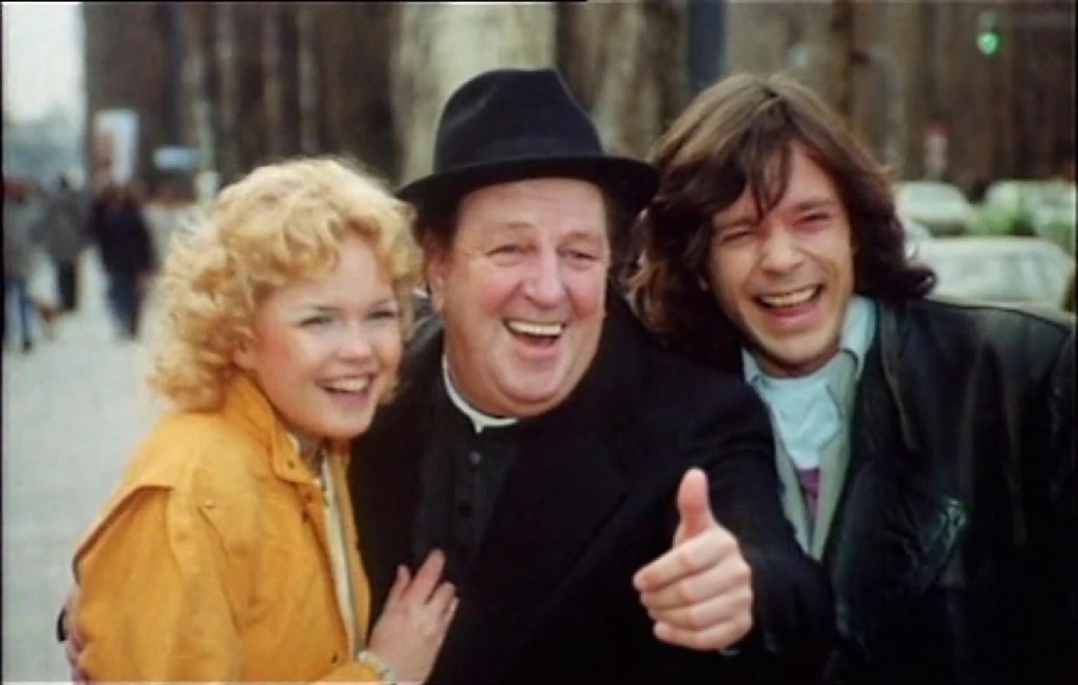 heinz-eckner-in-der-mitte-und-babsi-may-mit-der-ye6q6zr64u