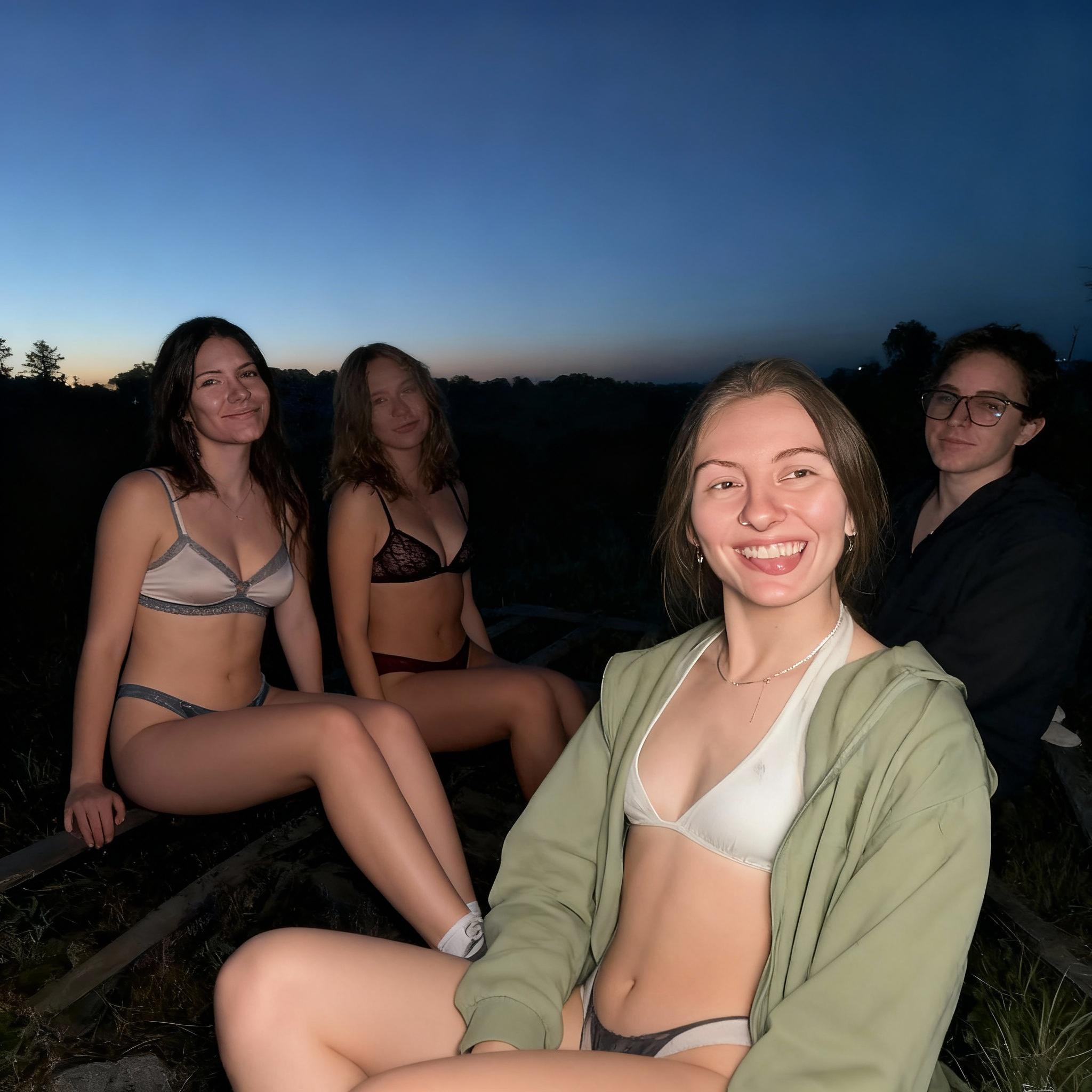 put-these-girls-in-skimpy-lingerie-ei3opdz5x6