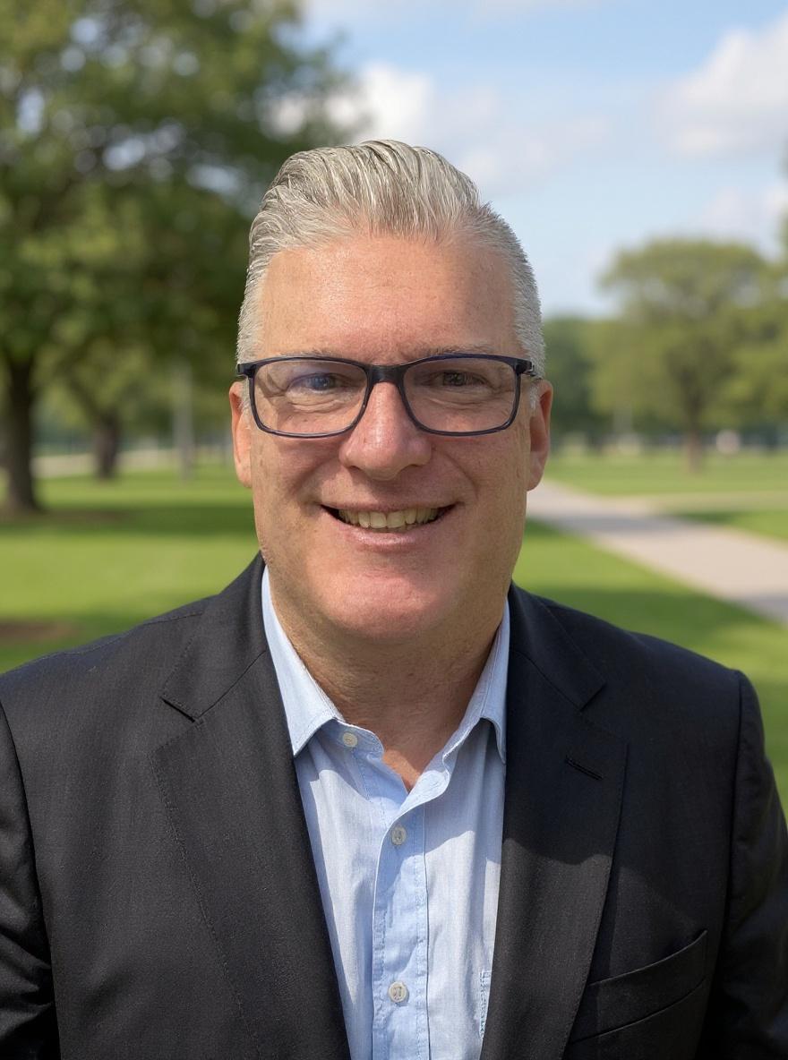 create-a-professional-headshot-with-an-outdoor-qn4x69jyr5