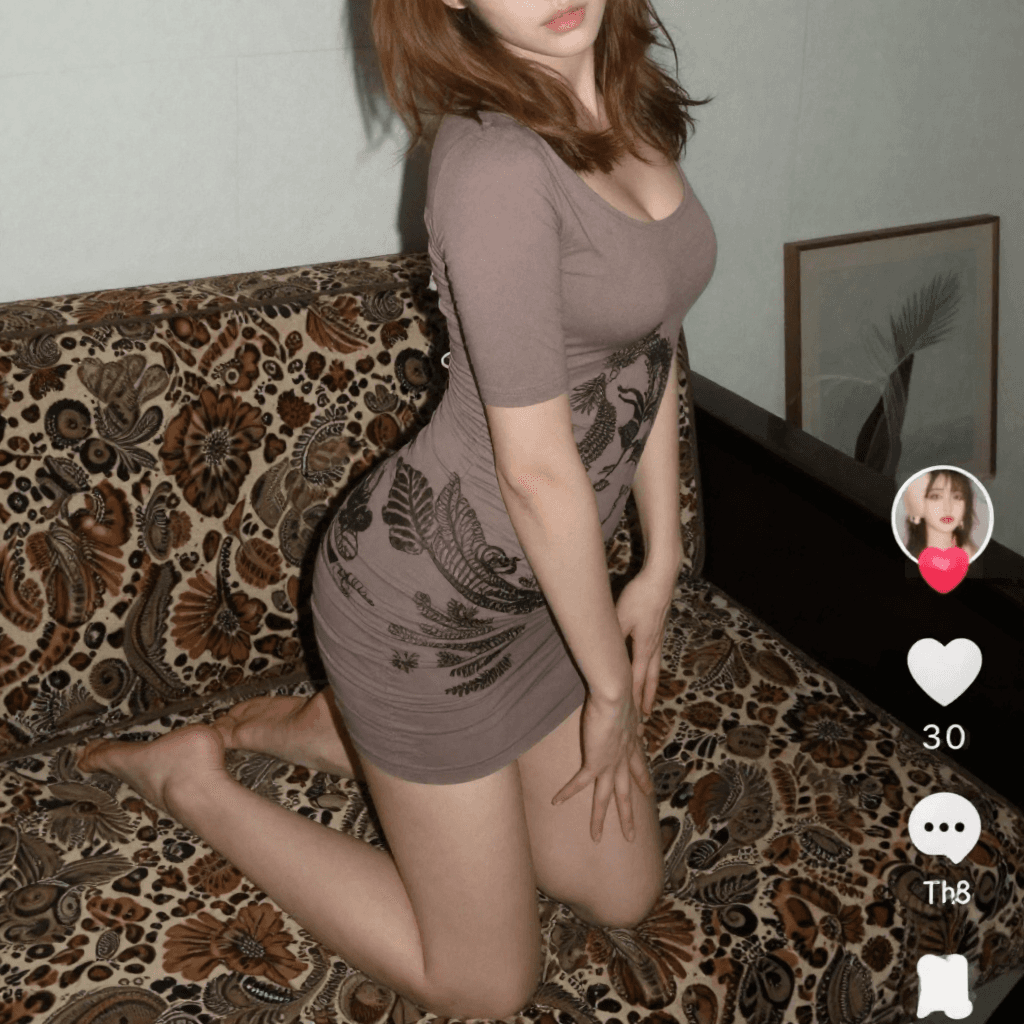 teljesen-meztelen-niywx0h2hj