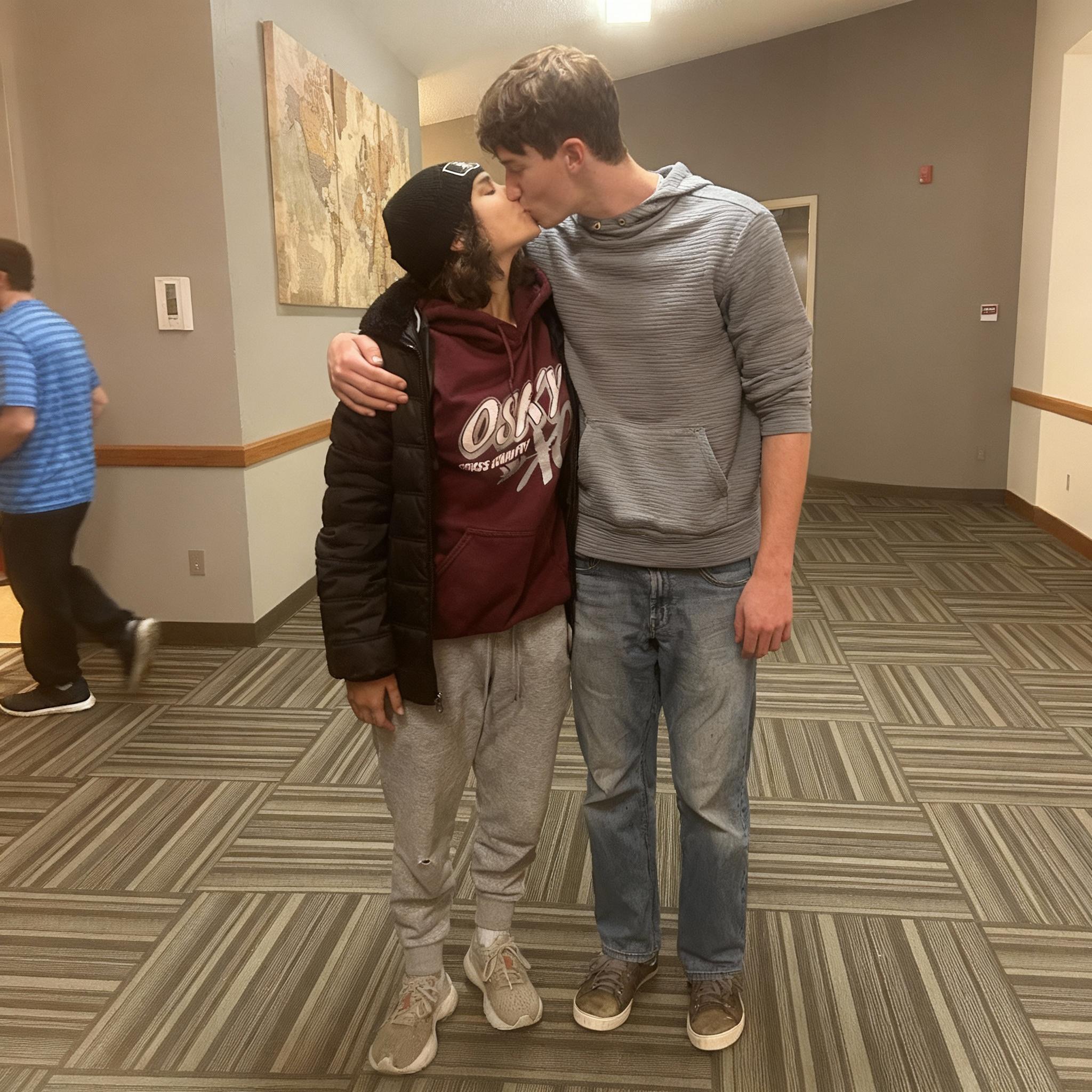 make-them-be-french-kissing-2fmjpui5h9