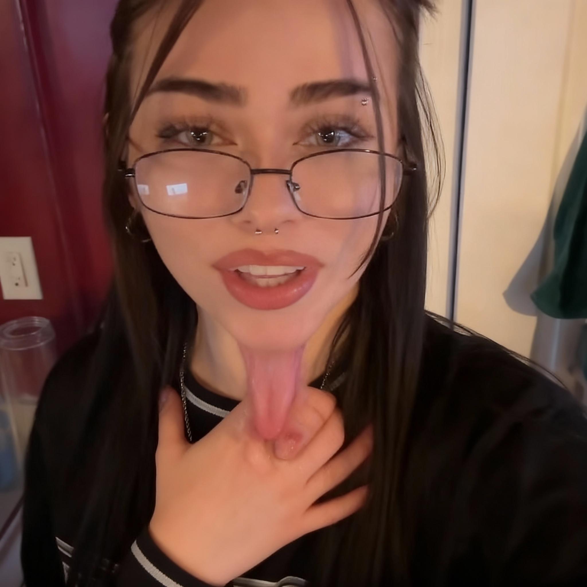 take-all-of-her-clothes-off-and-make-her-cum-a5aicmm6y5