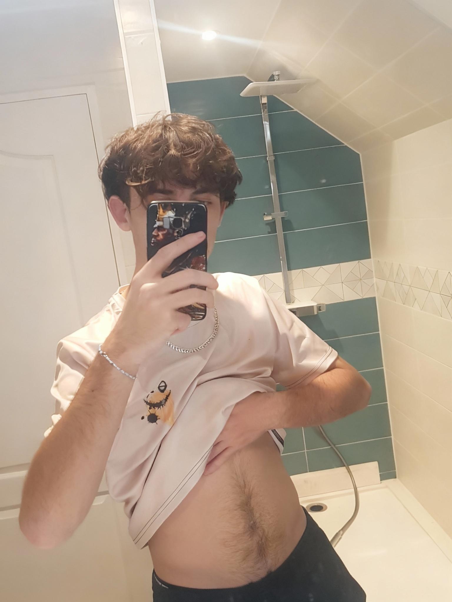 i-want-very-slight-but-visible-abs-bt63pb1j46-1