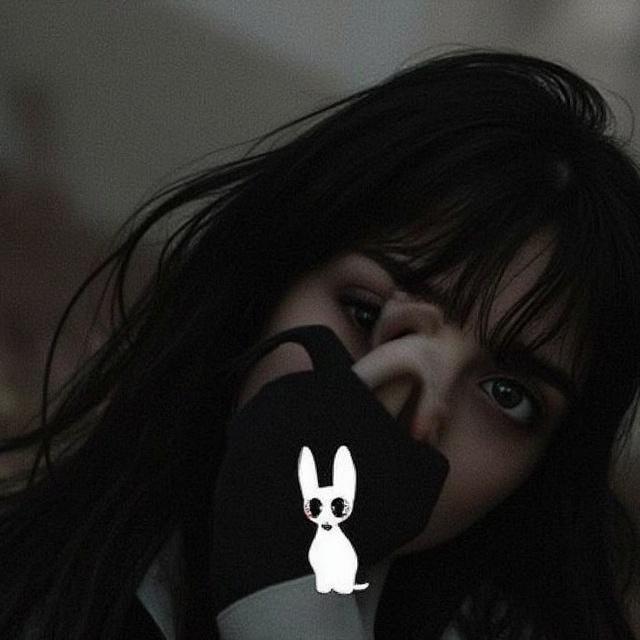 a-captivating-portrait-of-a-young-woman-soft-ksxtbn2z10