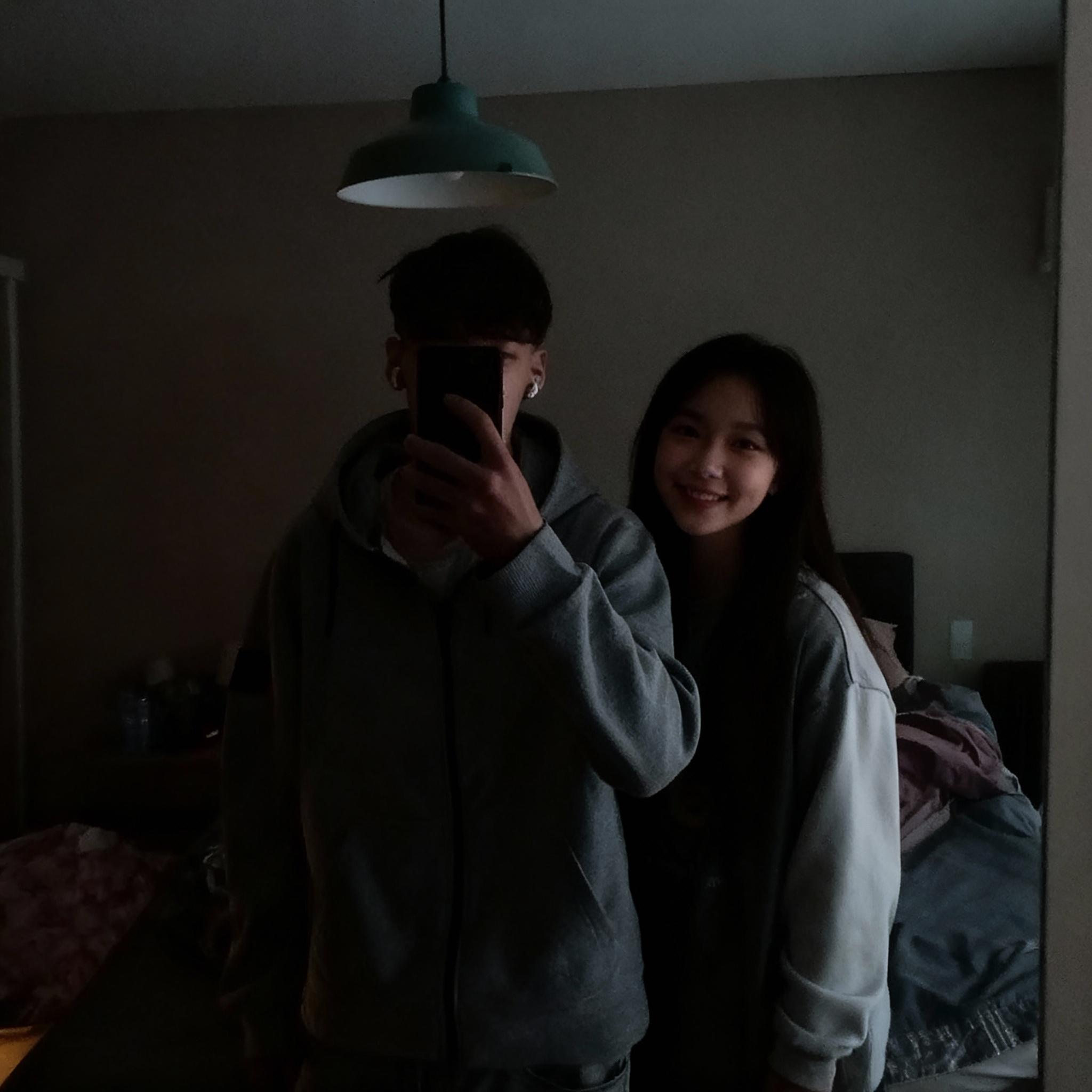 zet-er-een-meisje-bij-die-jij-denkt-da-zij-het-y2ct03wfyu