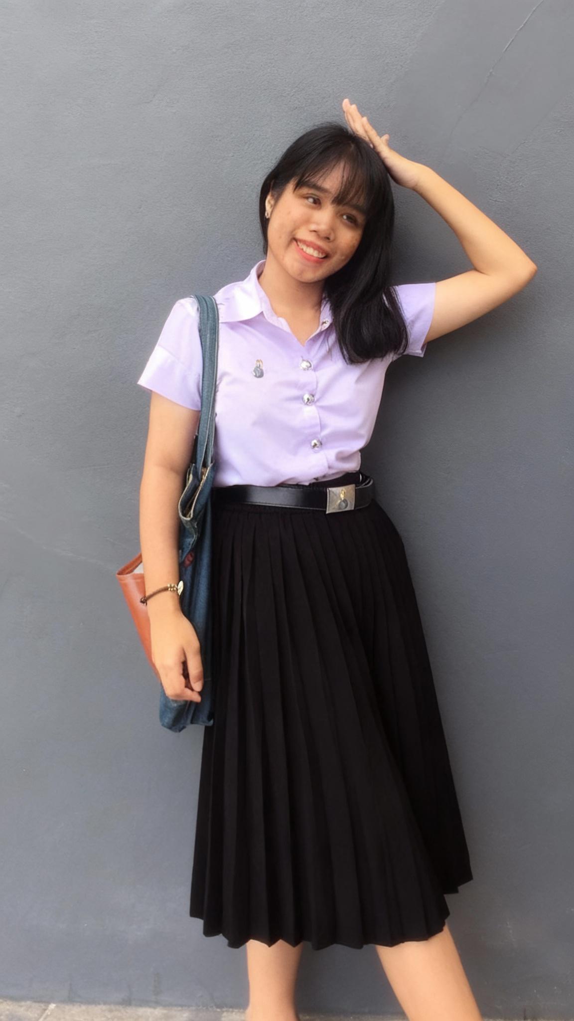 add-full-body-to-the-personclose-up-to-the-person-kboeex905e