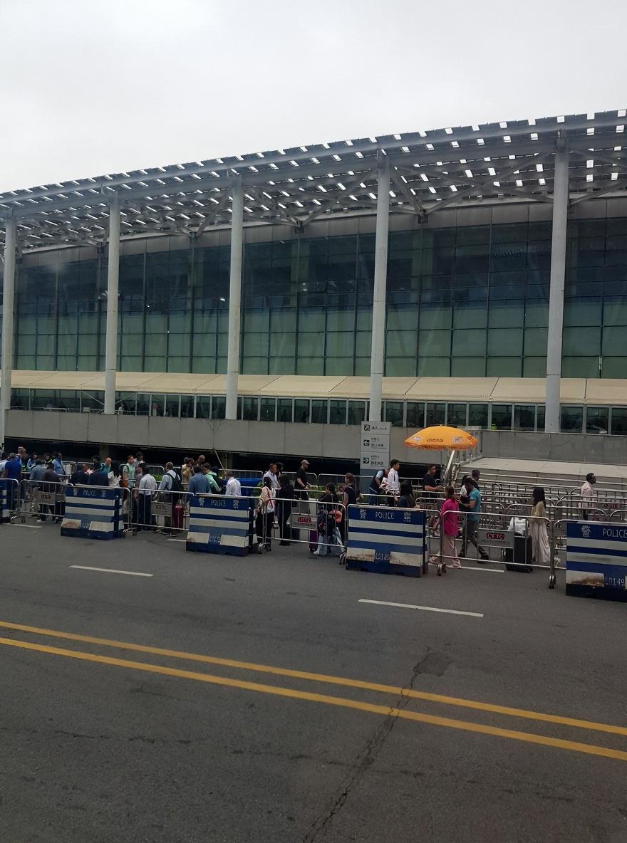 make-it-look-like-it-was-shot-by-a-professional-xefqcu8l87