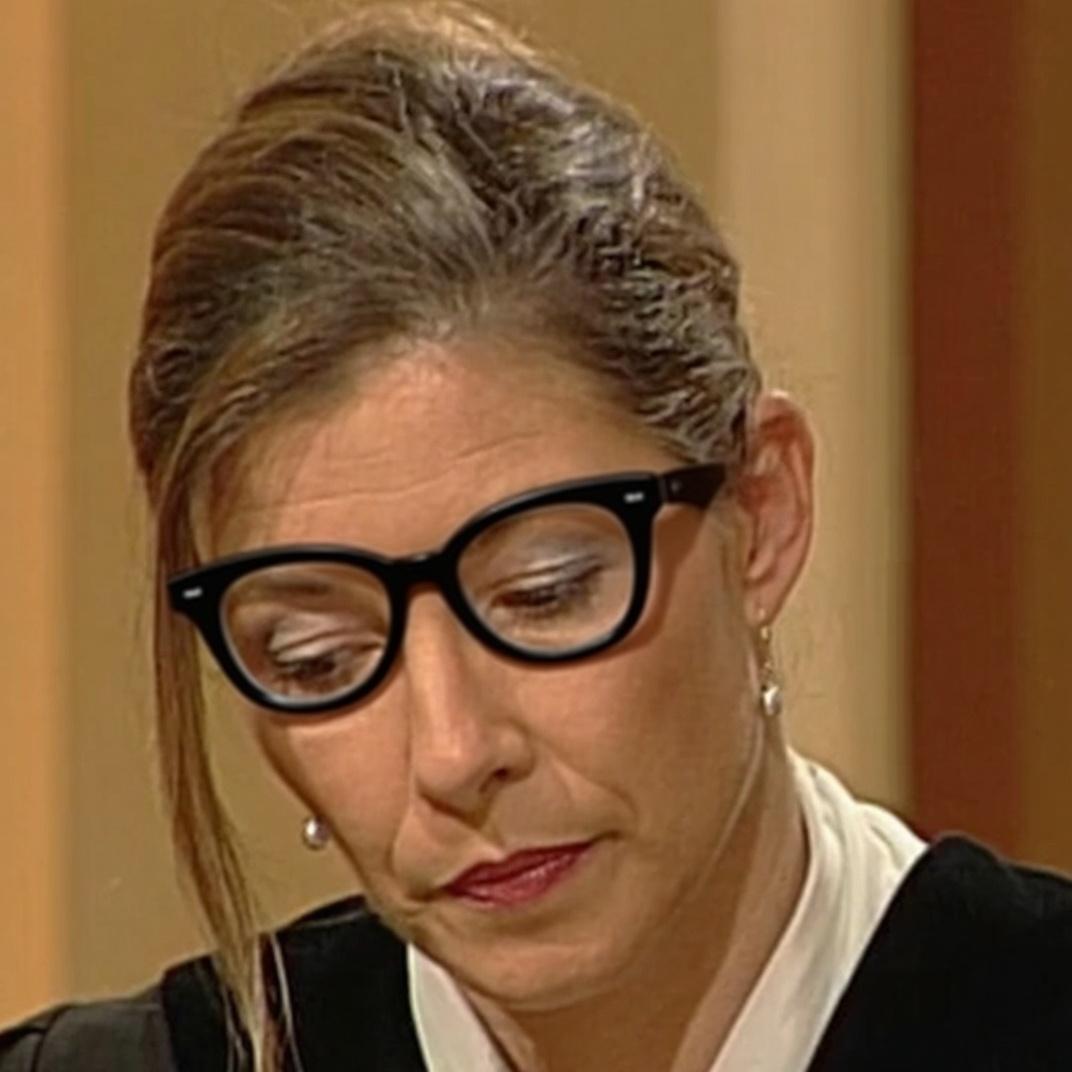 small-glasses-im76tkrvft