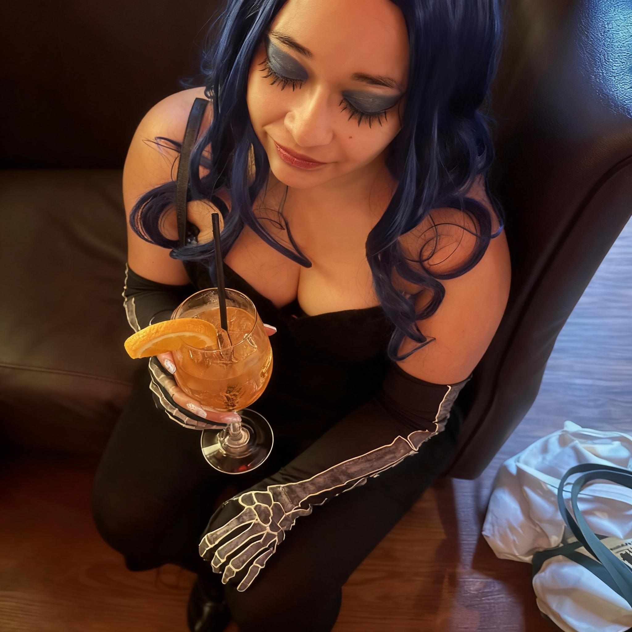 remove-the-dress-from-the-girl-oeey3hw0bx