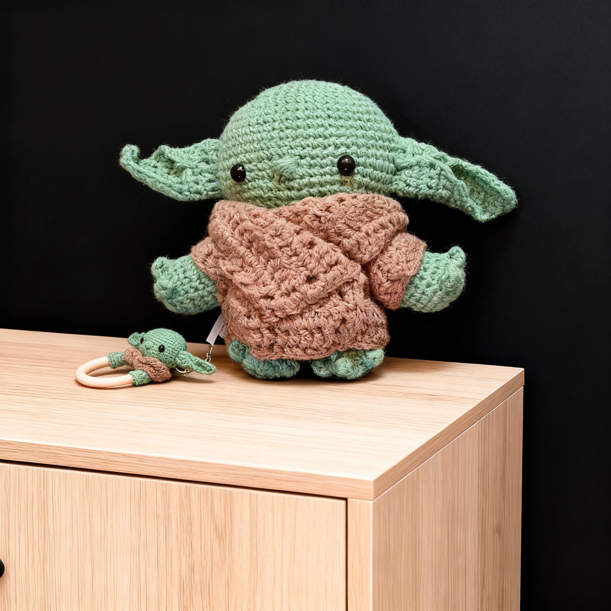 mettre-les-peluches-sur-un-meuble-effet-bois-clair-j8vgdp9v9