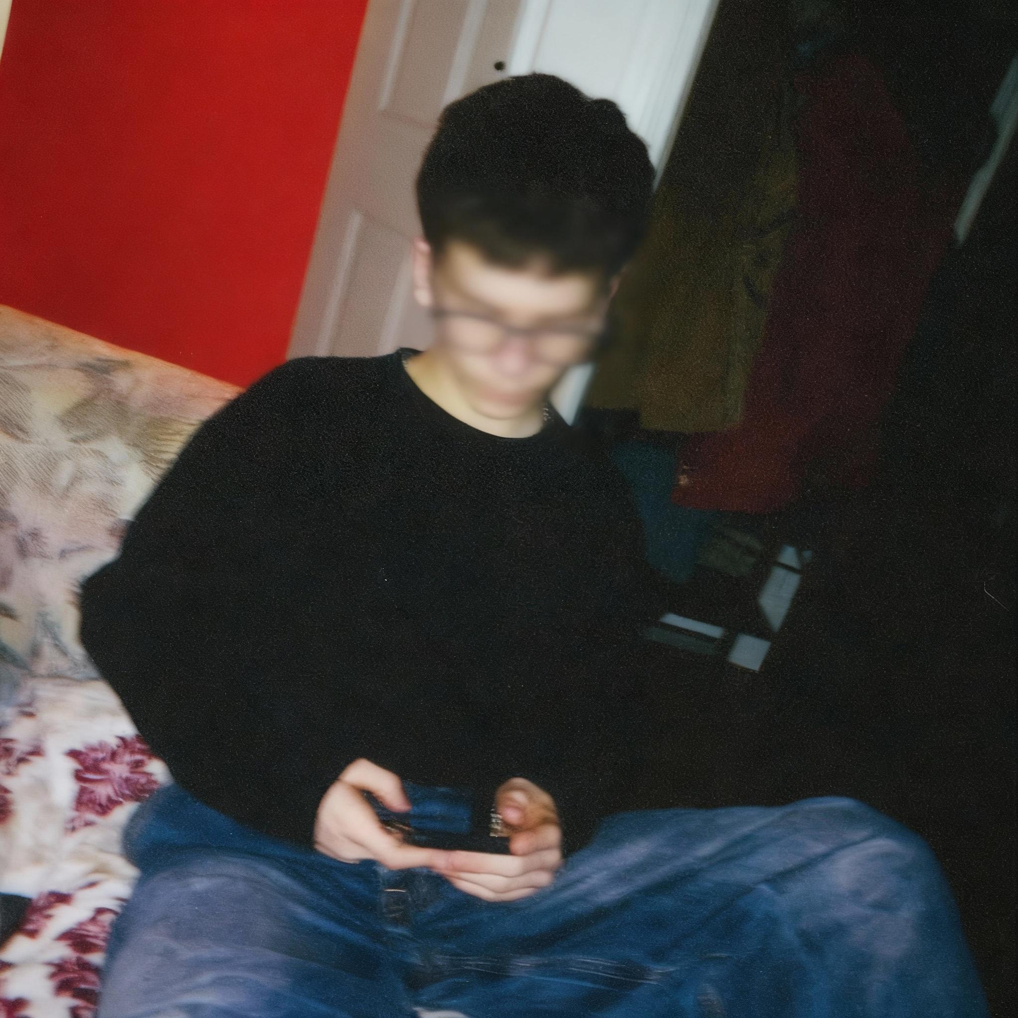 enlever-les-escaliers-derriere-et-cache-ma-face-u1kmb0iyhx-3