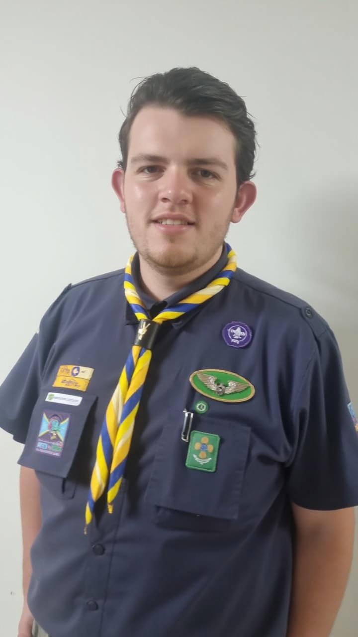 homem-elegante-usando-um-terno-sob-medida-de-alto-i0t4ab9b8e