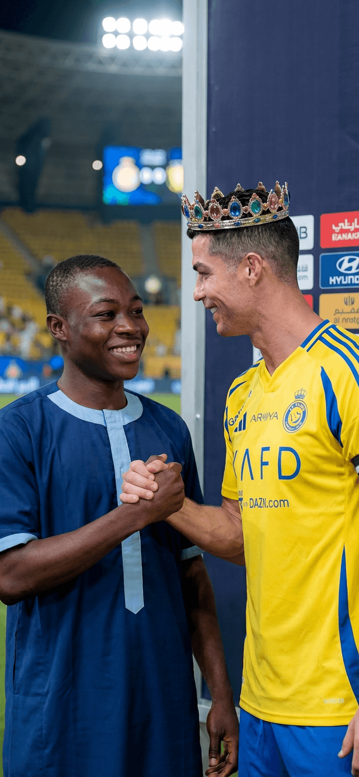 make-him-shaking-hand-with-cristiano-ronaldo-orgr8qh7ho