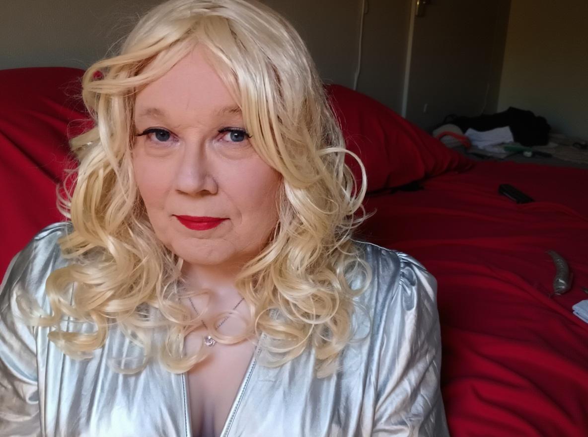 change-the-background-to-an-untidy-bedroom-the-bed-iszwbhgmw