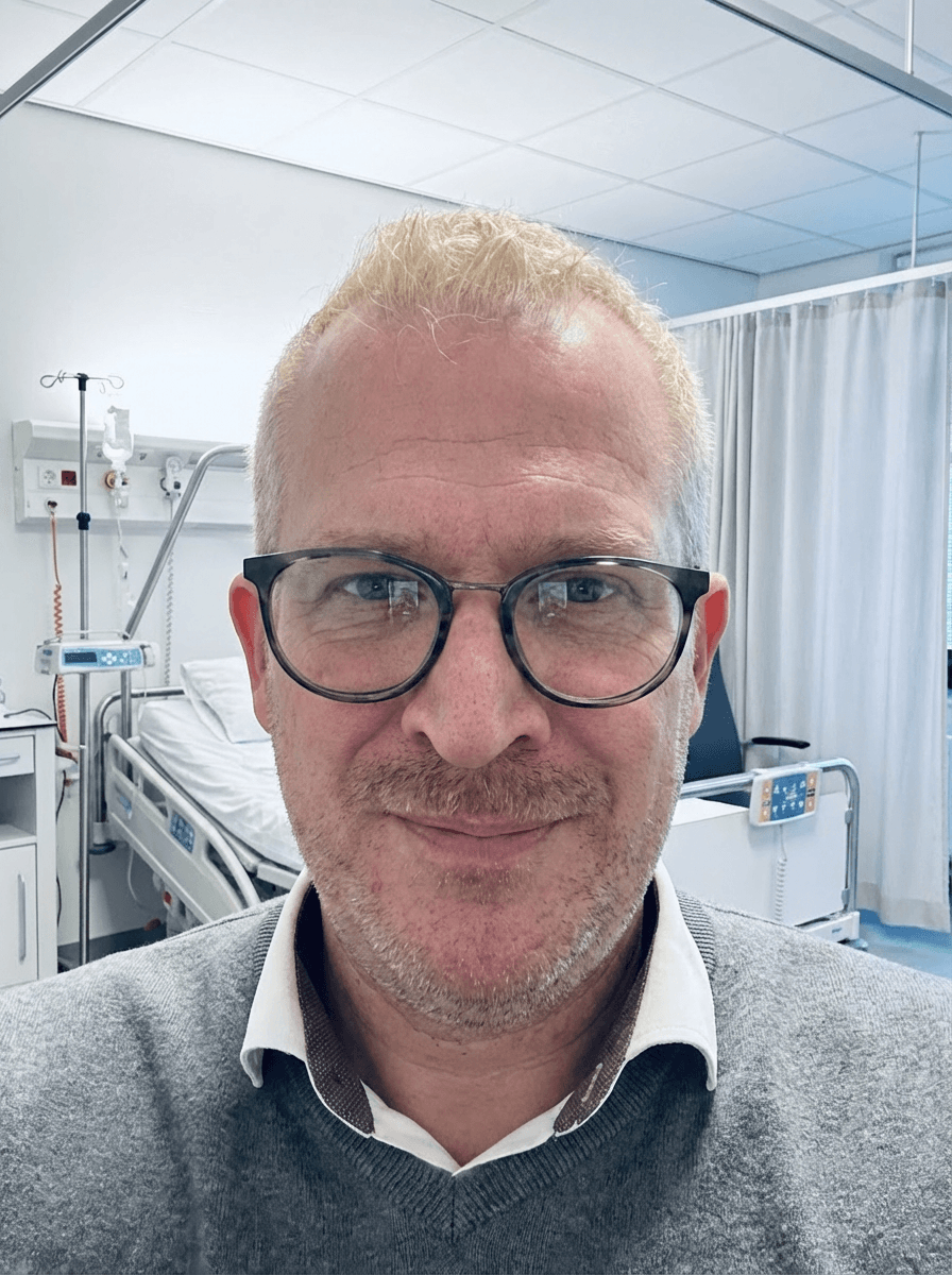 erstelle-ein-bild-in-dem-ich-direkt-in-die-kamera-t9zjztm1gj-2