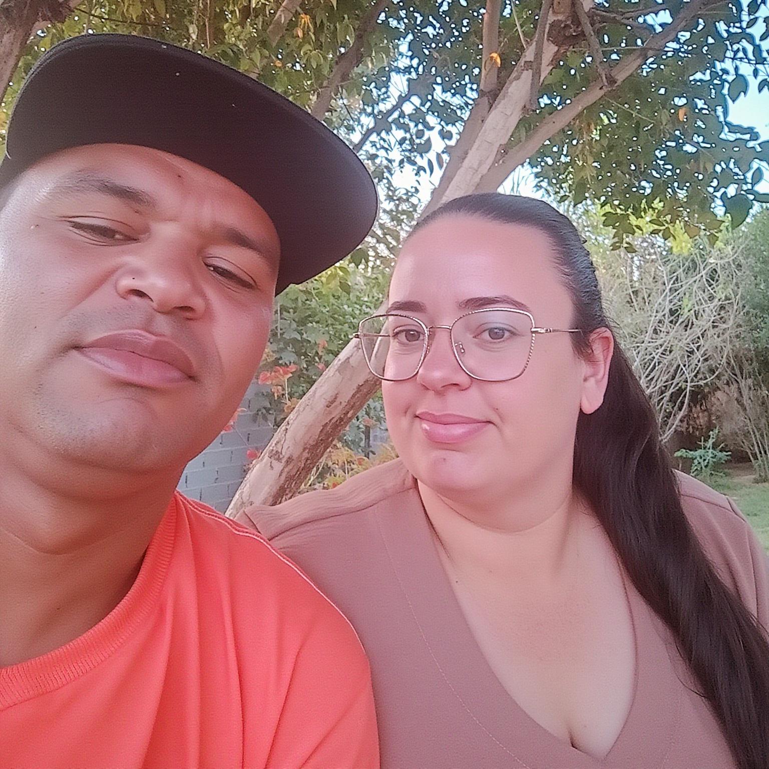 a-weathered-traveler-with-a-neatly-trimmed-beard-f56jvyihnc