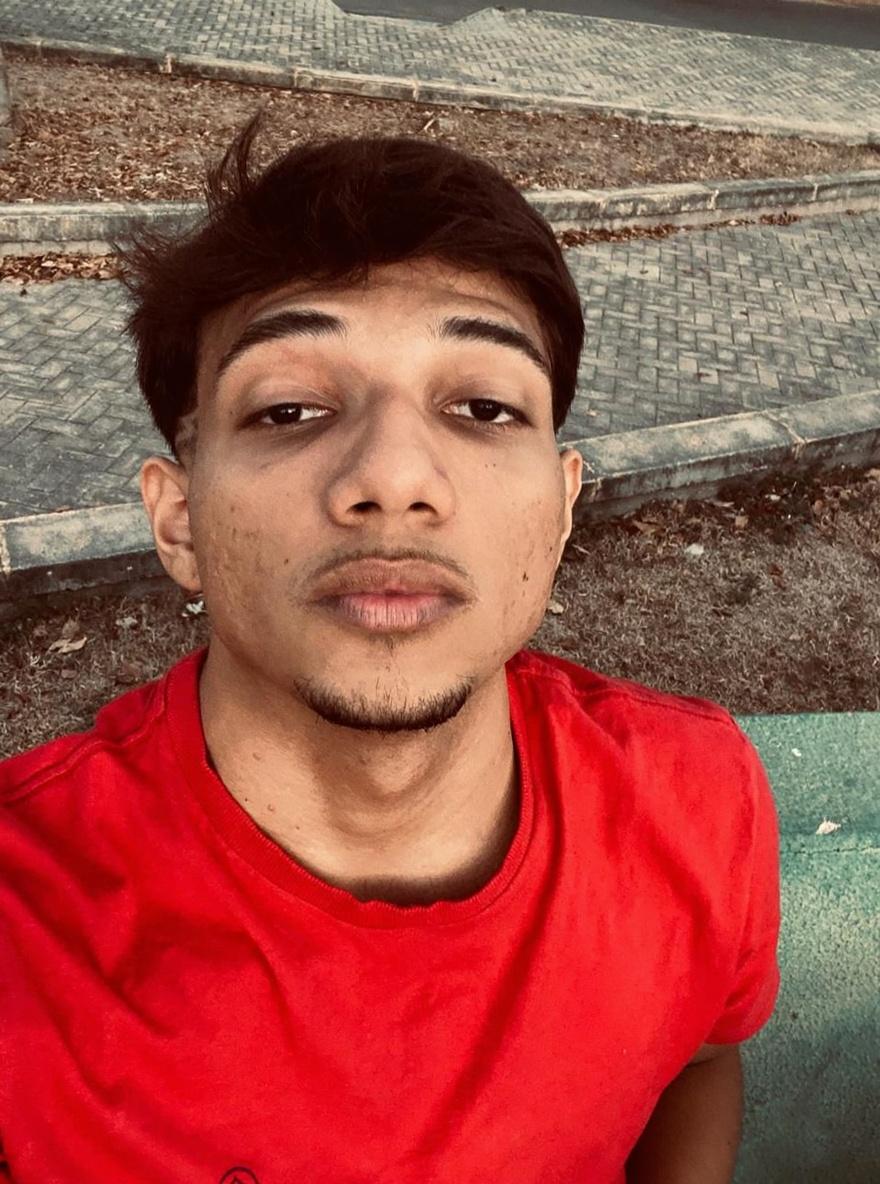 me-deixe-com-luzes-platinadas-no-cabelo-r0owear6a6