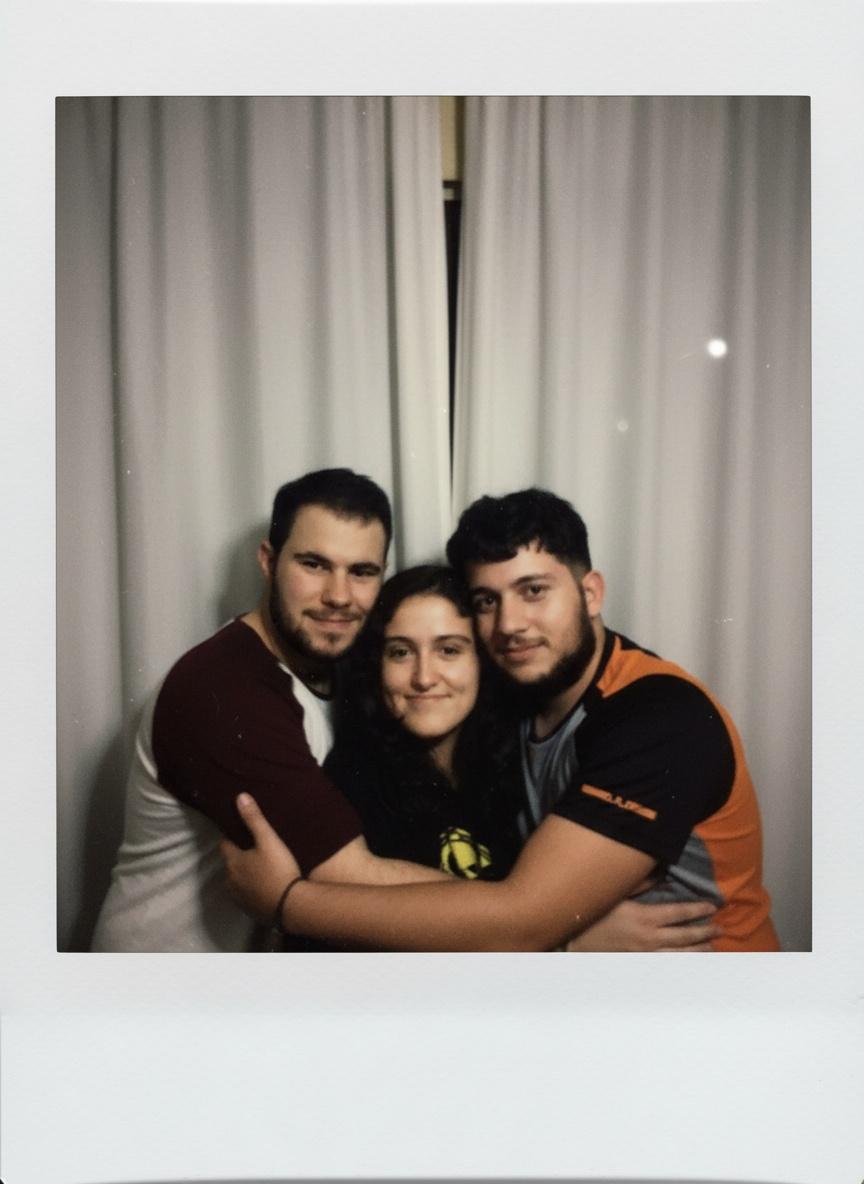 take-a-photo-taken-whit-a-polaroid-camerathe-photo-nkeertwhs