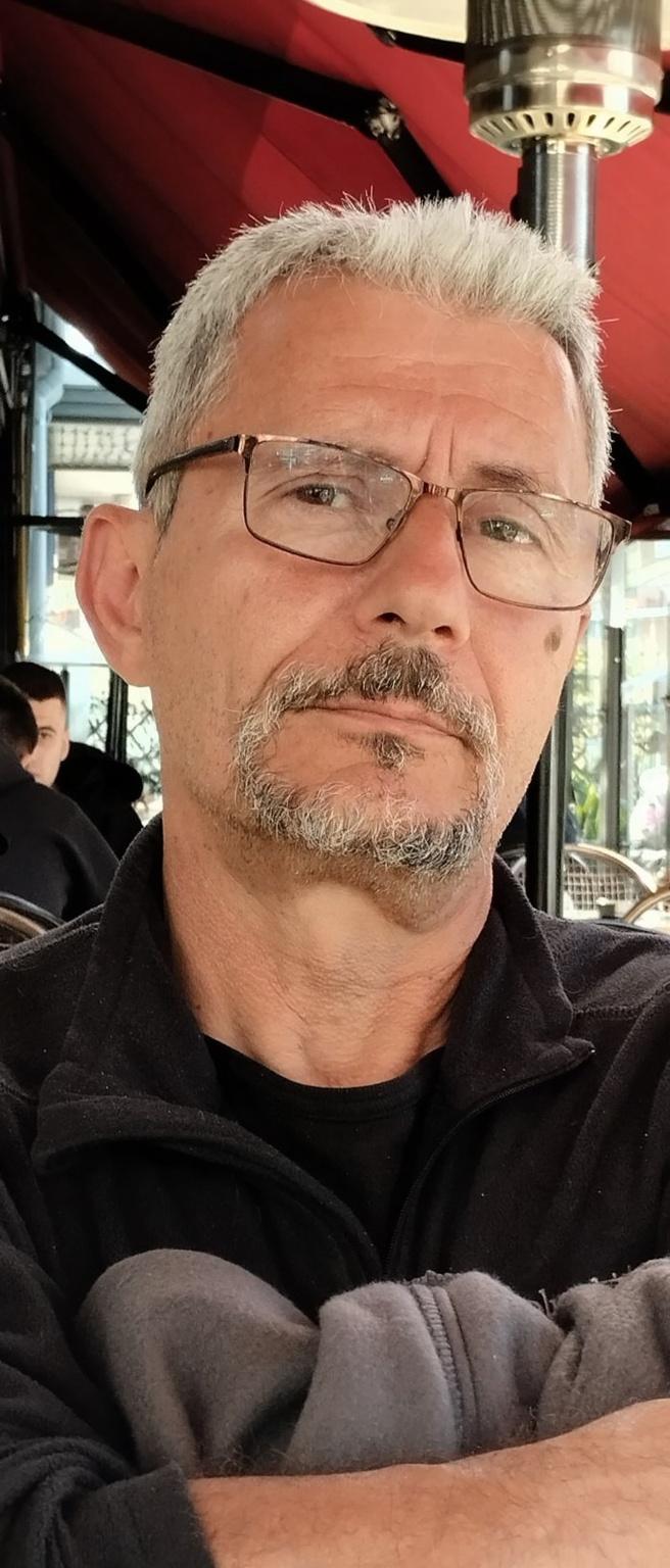 pws-8a-eimoyn-xwris-malia-dhladh-karaflos-xwris-na-usri7hv2r