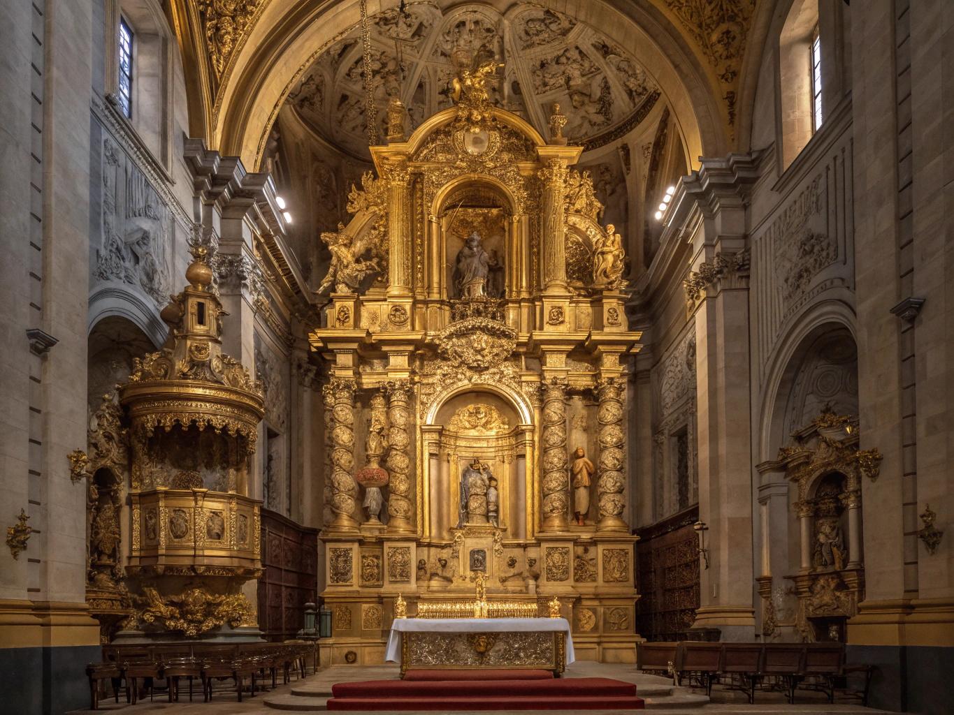 altar-barroco-portugues-dourado-gne2x0zk7a