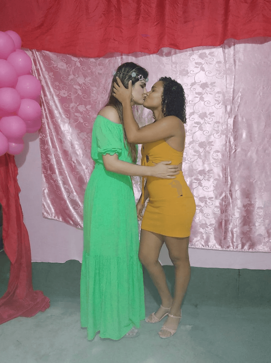 beijo-com-pegada-tk0vux1mtw