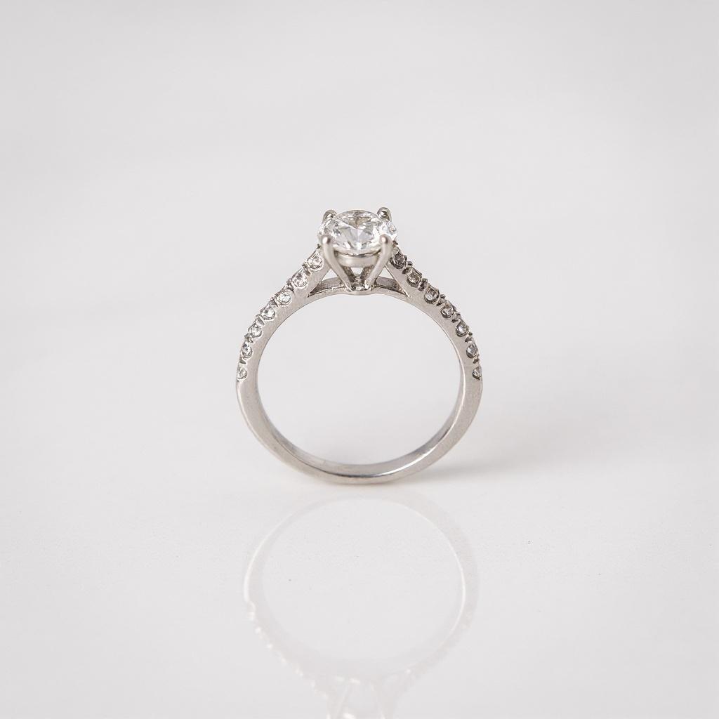 edite-a-imagem-do-anel-solitario-anexa-para-uso-u56ztsdld7