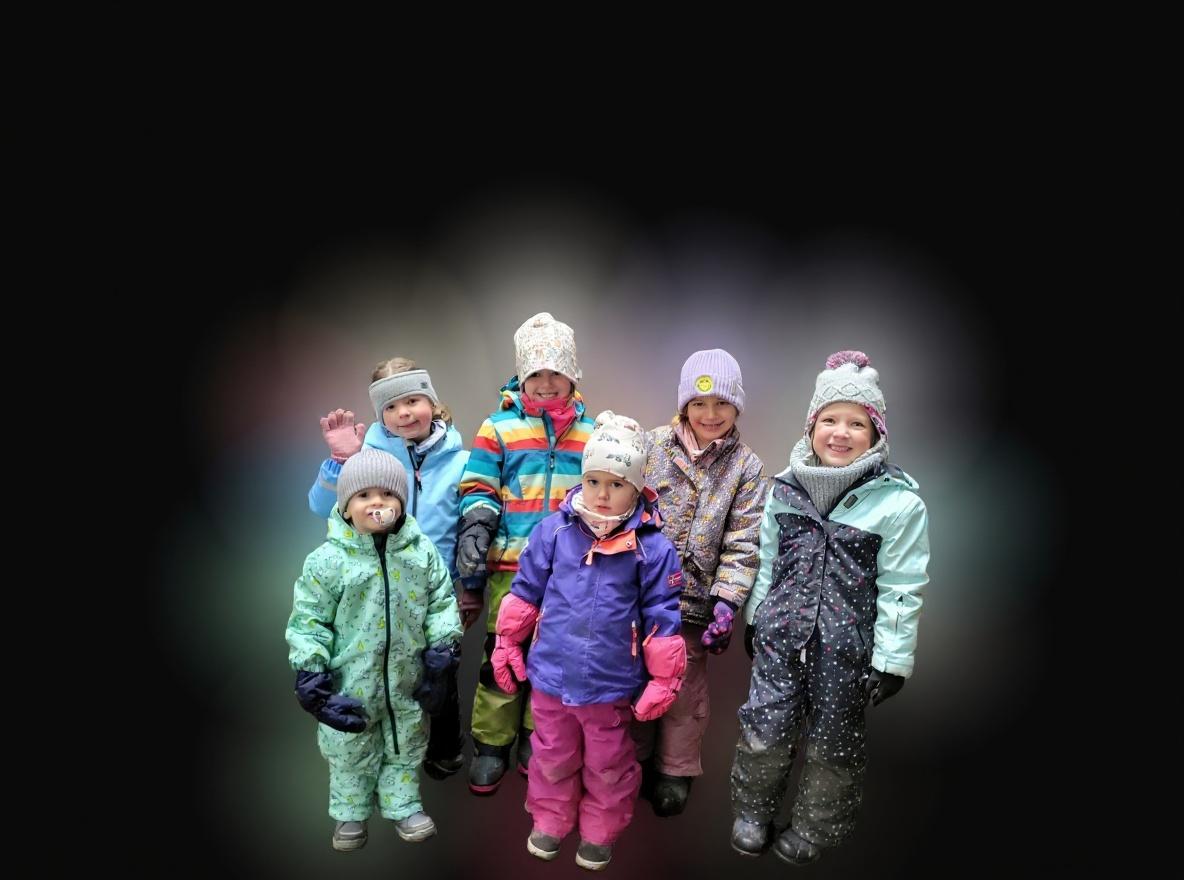 der-hintergrund-soll-verschneit-aussehen-t0ldvxz8e9