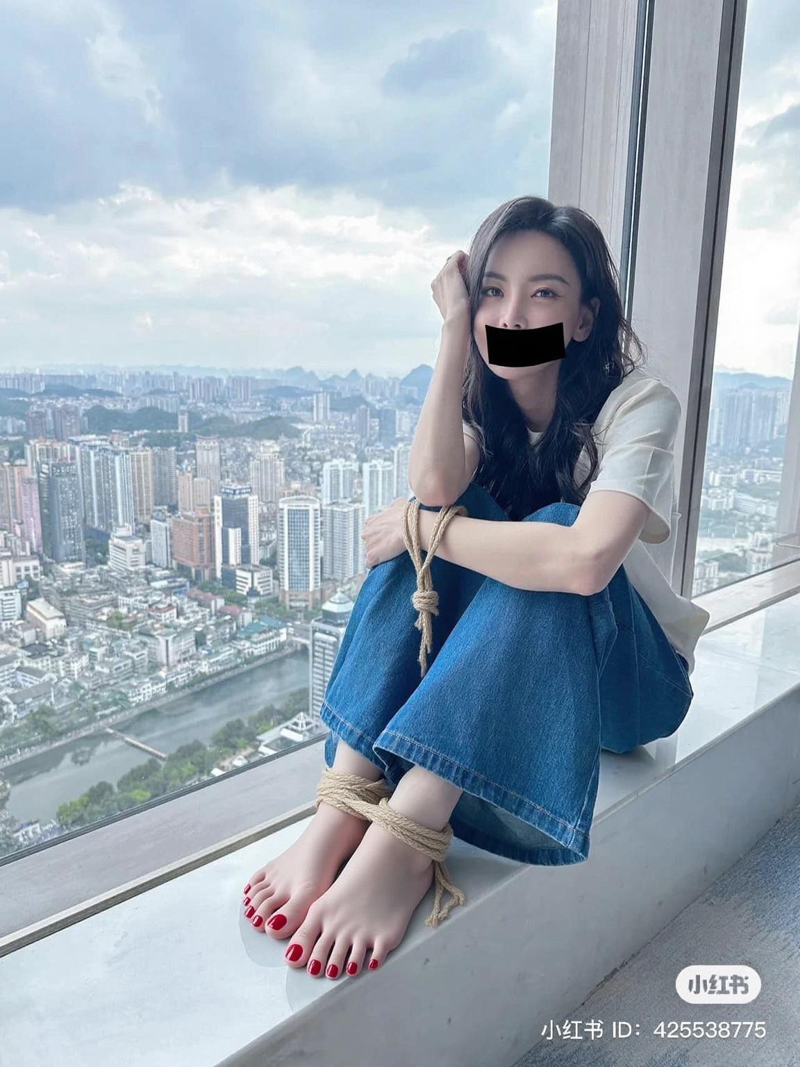 remove-shoes-socks-and-boots-exposing-toes-and-lzuwrhatps