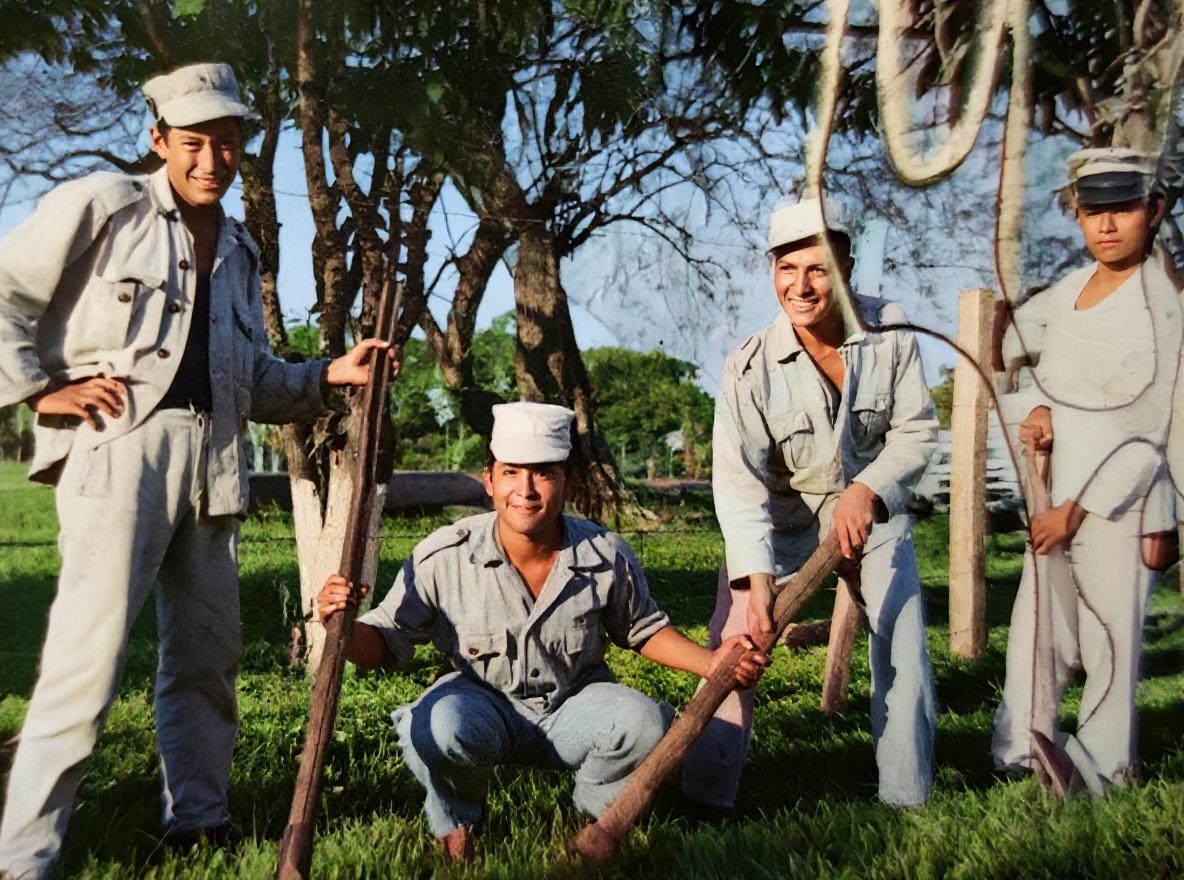 restaurar-y-mejorar-una-fotografia-antigua-el-2a74serxsb