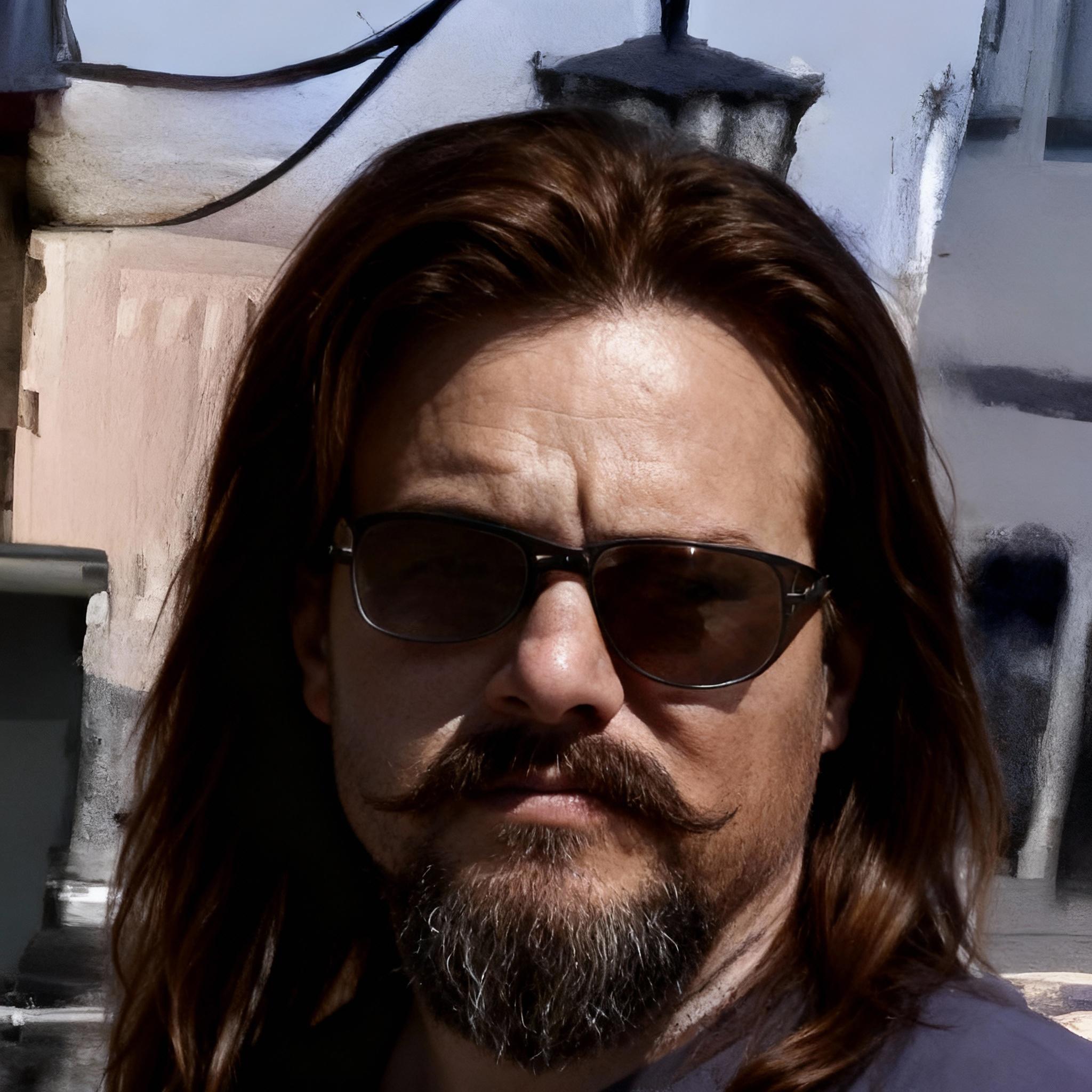 bale-makrya-malia-moysi-kai-moystaki-qjs7apmkqo