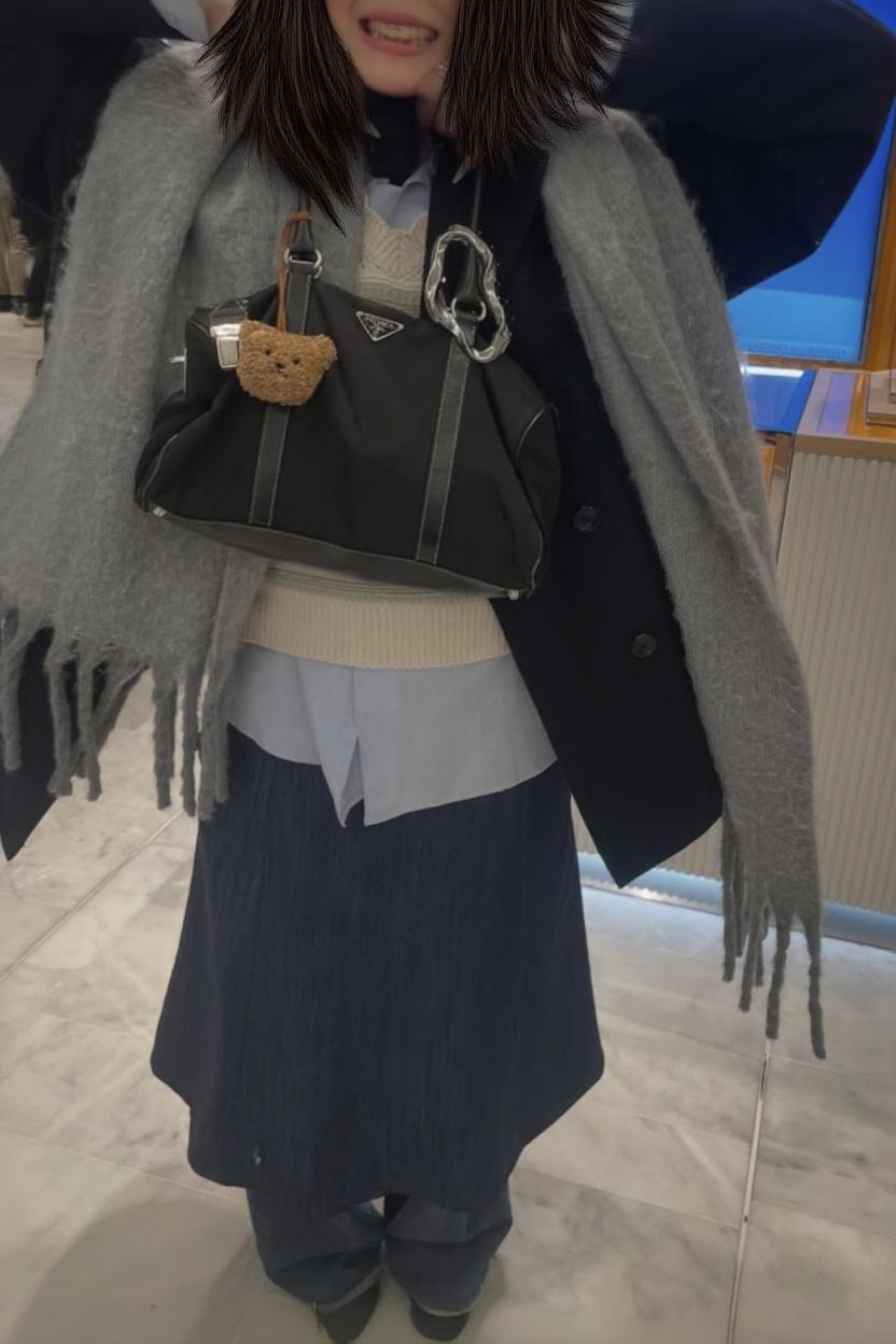 rajoute-juste-des-cheveux-en-wolfcut-qui-lm2c3934pe